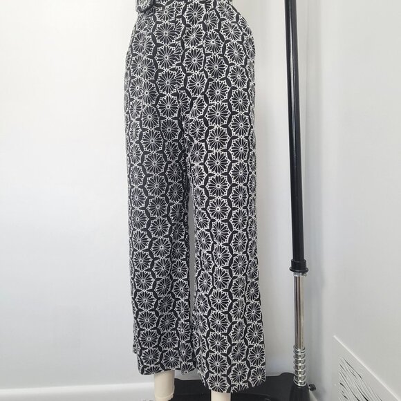 Bardot Twist Black White Floral Strapless Wide Leg Jumpsuit – Size 4 (XS) NWT - Picture 11 of 16